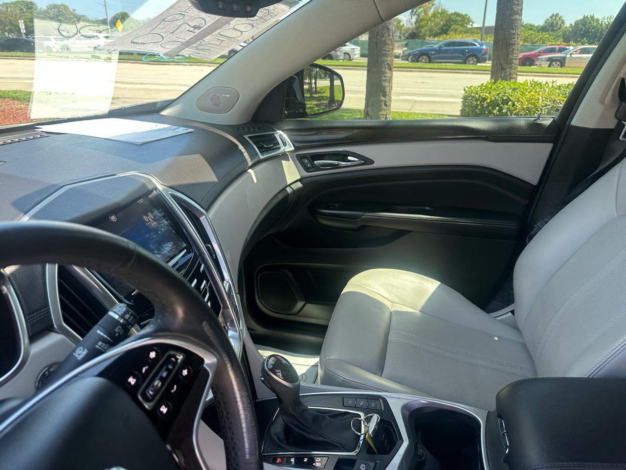 Cadillac SRX Luxury Collection 2013