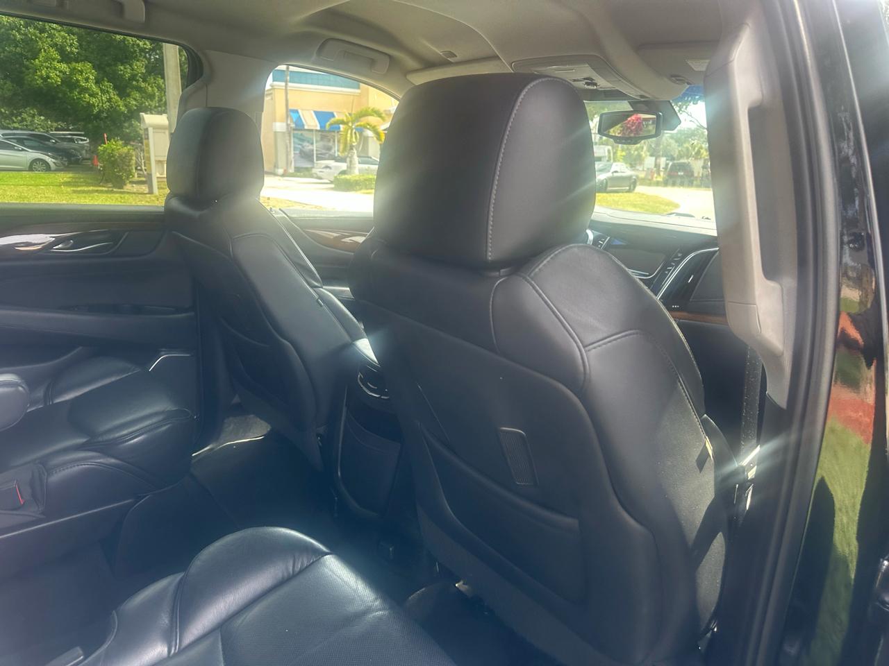 Cadillac Escalade ESV 2WD Standard 2018