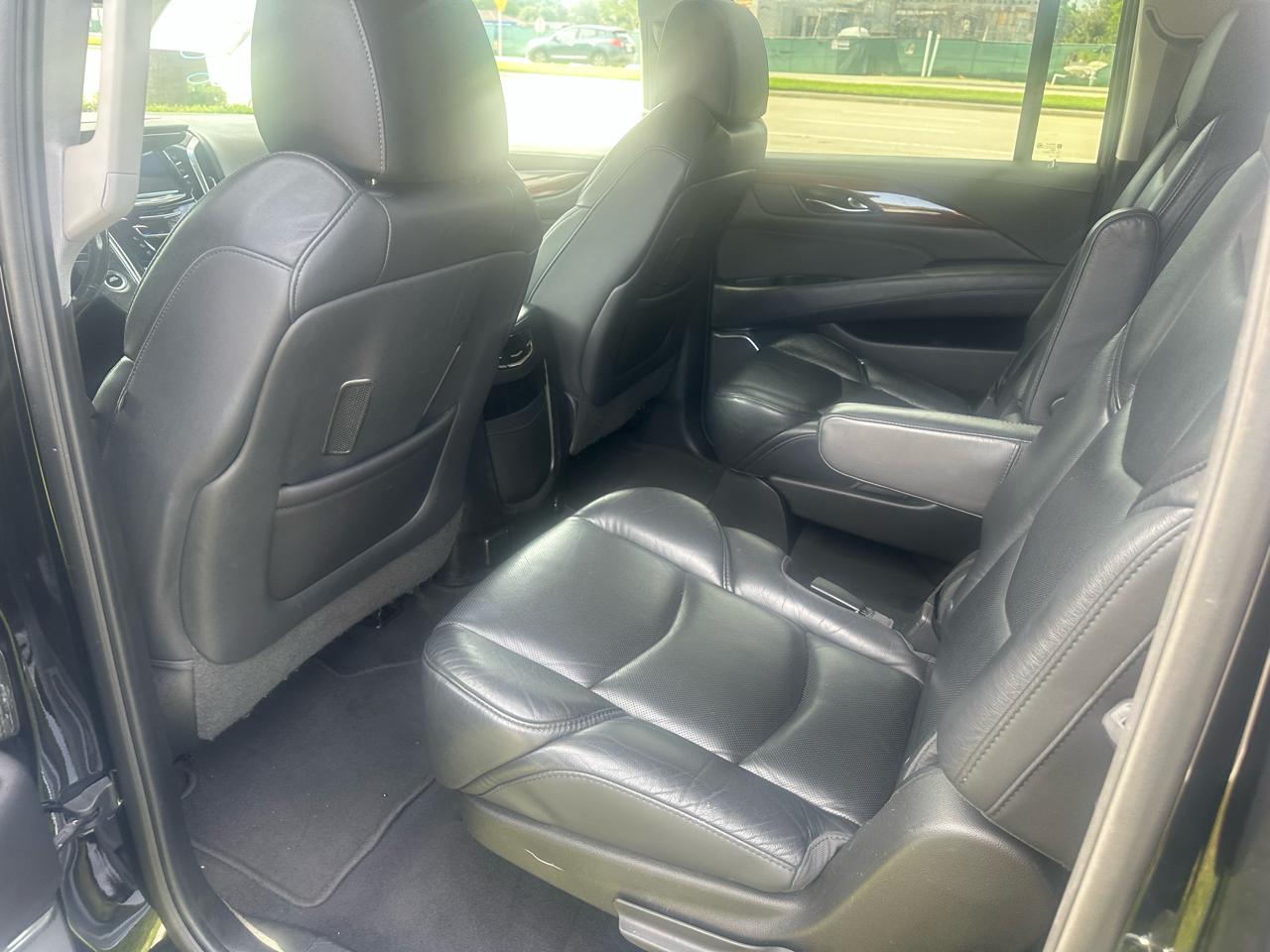 Cadillac Escalade ESV 2WD Standard 2018