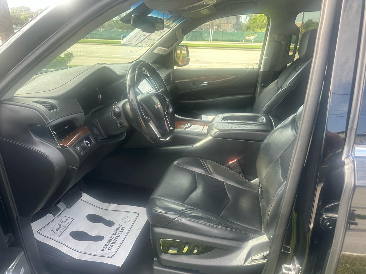 Cadillac Escalade ESV 2WD Standard 2018