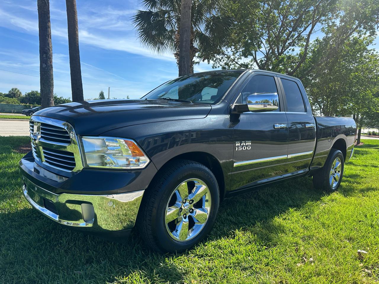 RAM 1500 2WD Quad Cab 140.5" Lone Star 2015
