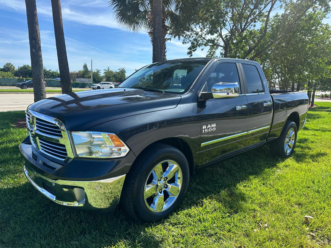RAM 1500 2WD Quad Cab 140.5" Lone Star 2015