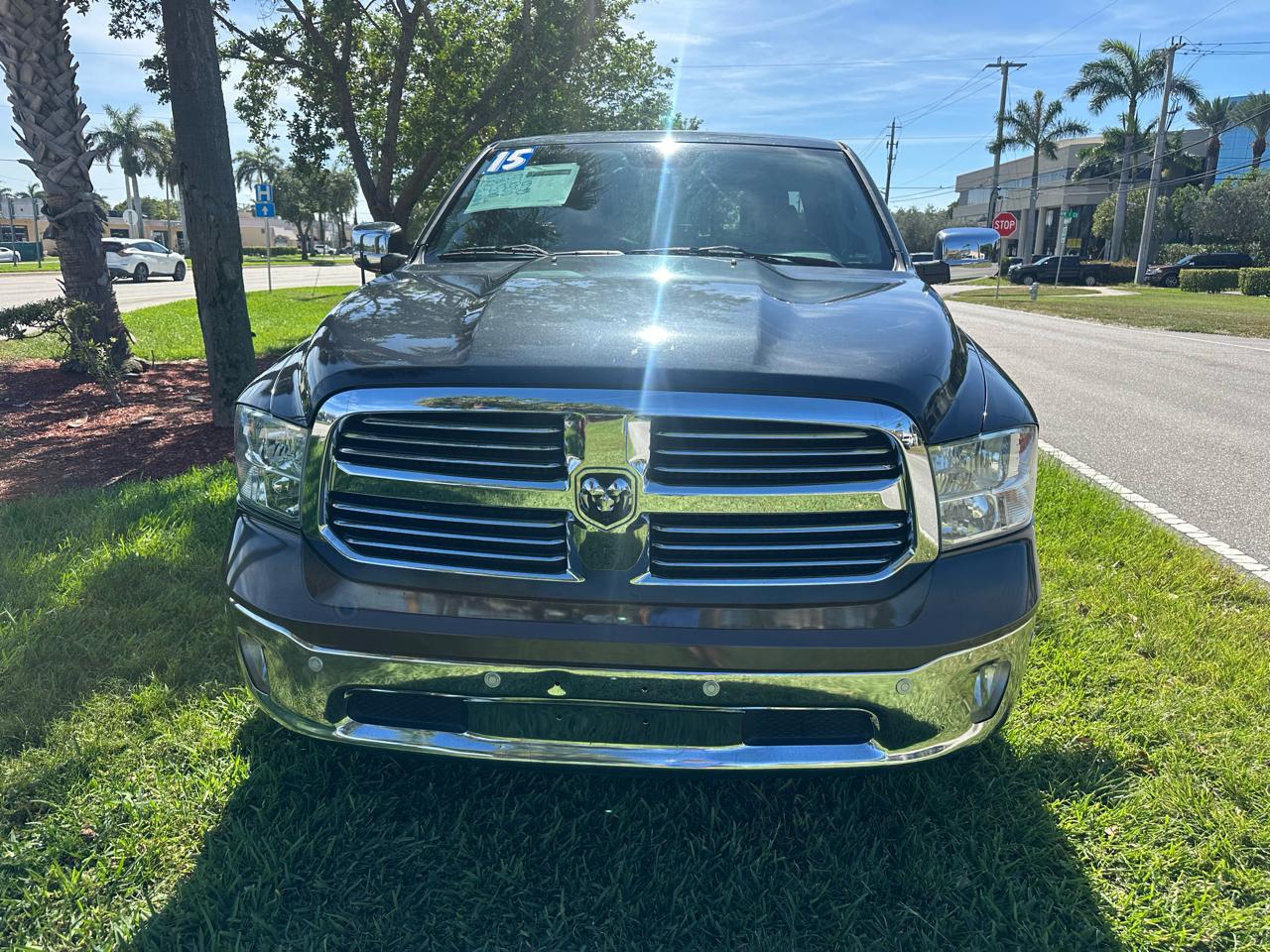 RAM 1500 2WD Quad Cab 140.5" Lone Star 2015