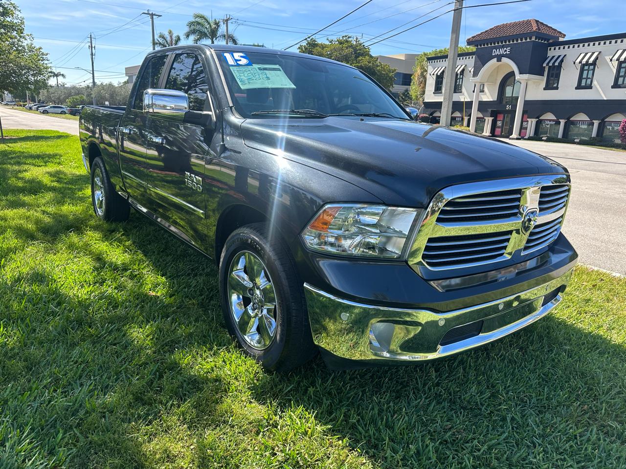 RAM 1500 2WD Quad Cab 140.5" Lone Star 2015