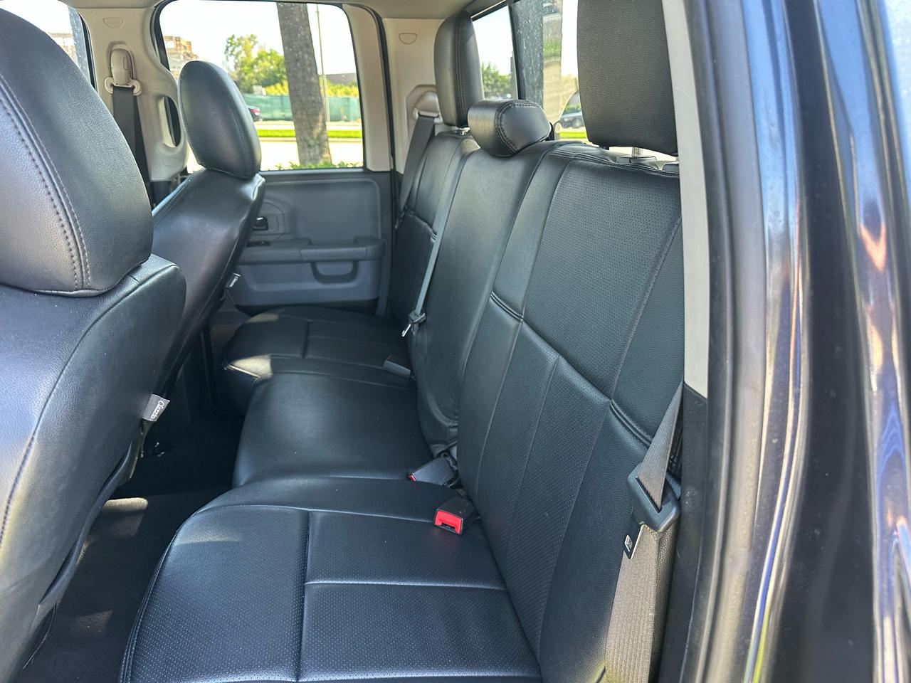 RAM 1500 2WD Quad Cab 140.5" Lone Star 2015