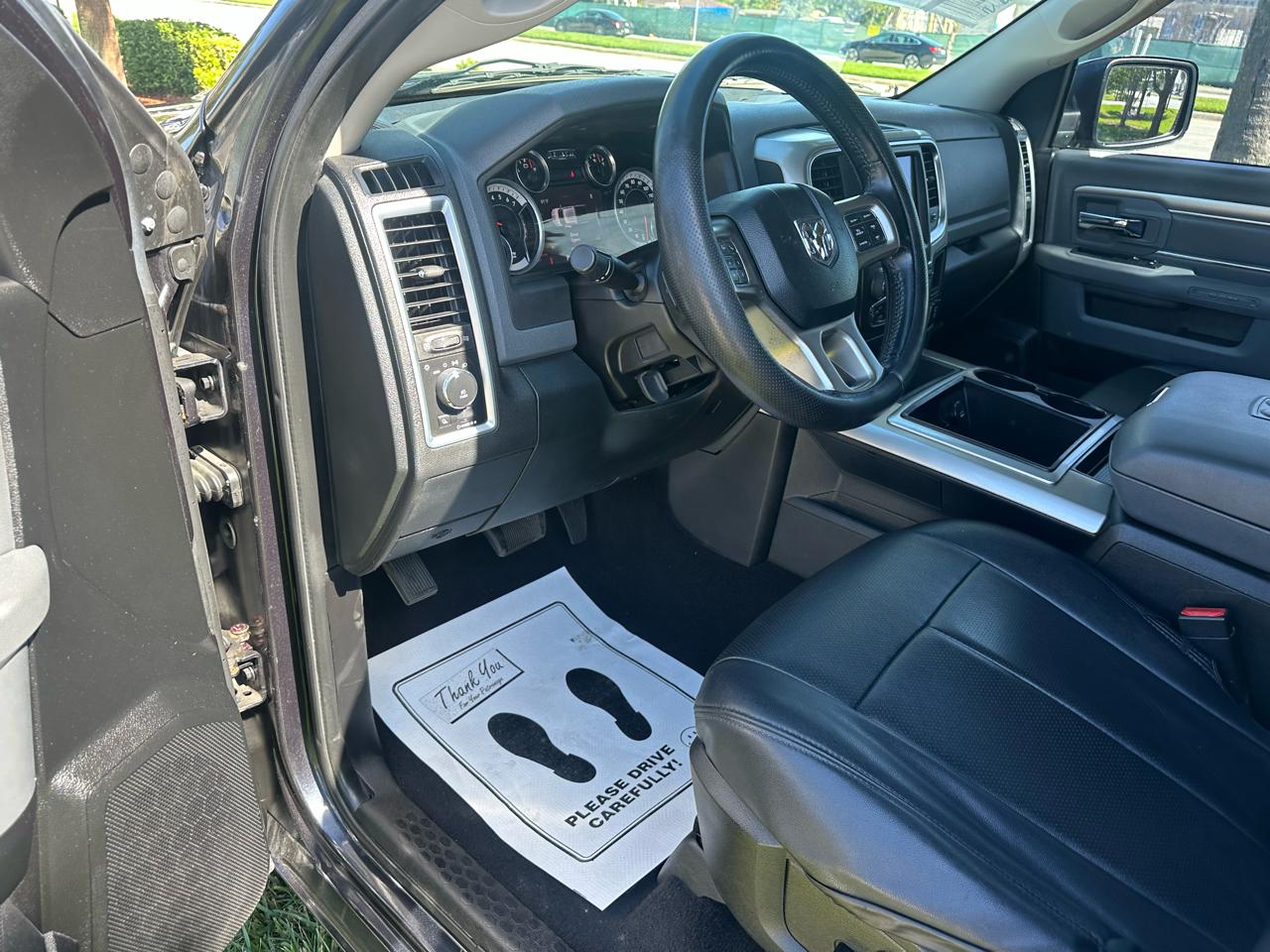 RAM 1500 2WD Quad Cab 140.5" Lone Star 2015