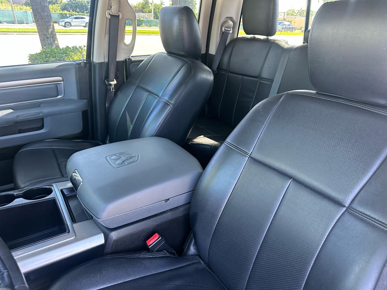 RAM 1500 2WD Quad Cab 140.5" Lone Star 2015