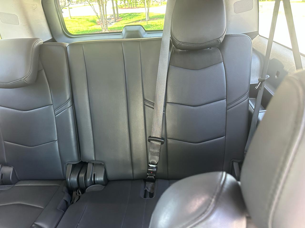 Cadillac Escalade ESV 2WD Standard 2018