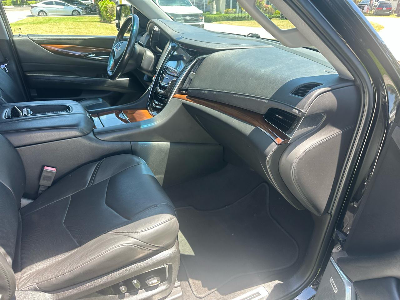 Cadillac Escalade ESV 2WD Standard 2018