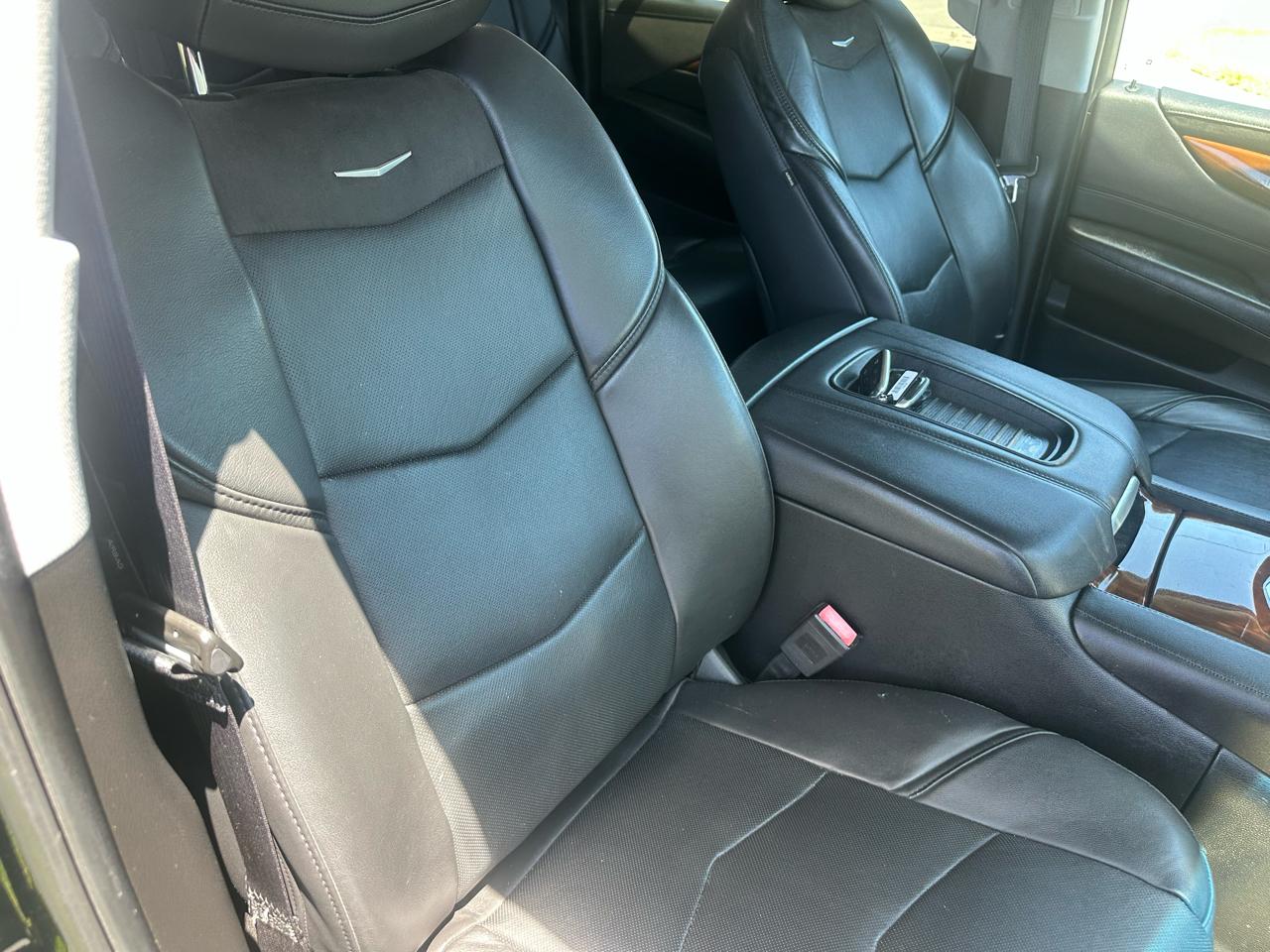Cadillac Escalade ESV 2WD Standard 2018