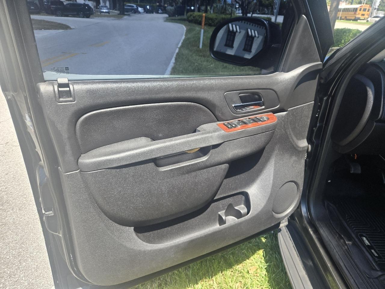 Chevrolet Tahoe LS 2WD 2013