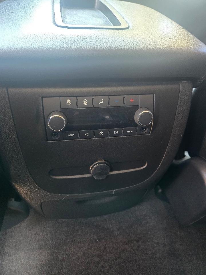 Chevrolet Tahoe LS 2WD 2013