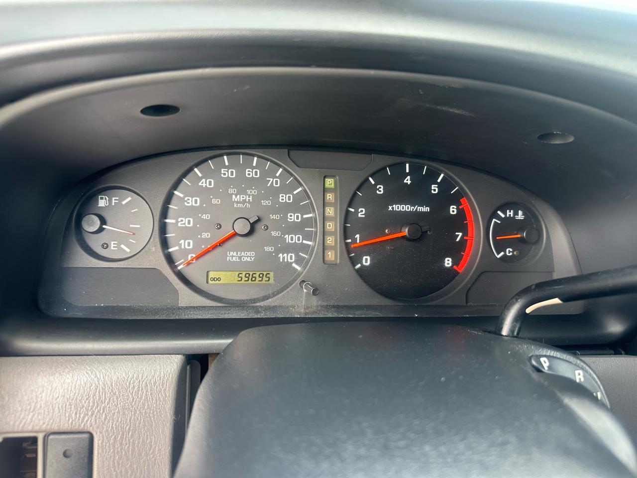 Nissan Frontier LE Crew Cab 2WD 2000