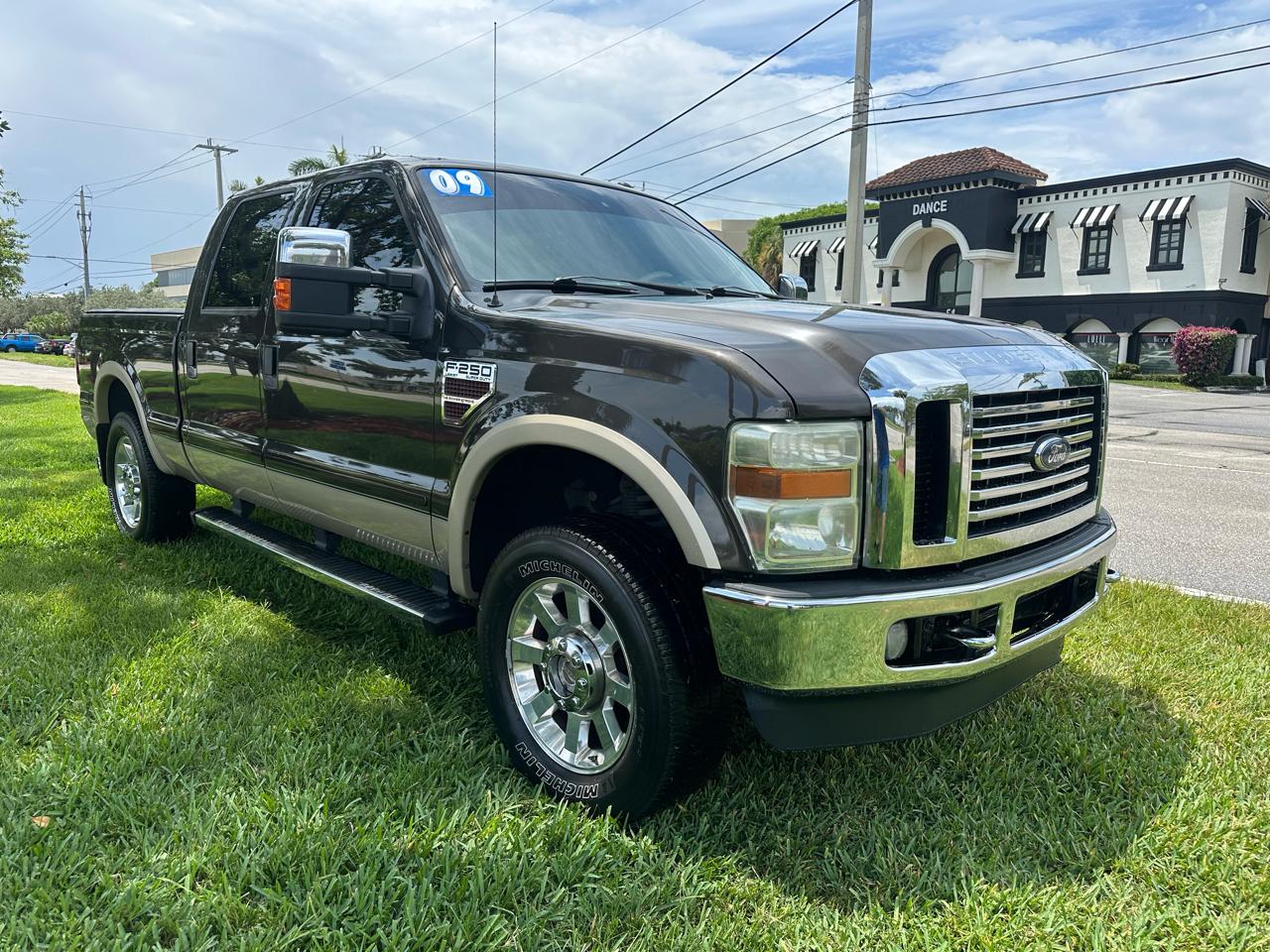 Ford F-250 SD XLT Crew Cab Long Bed 4WD 2009