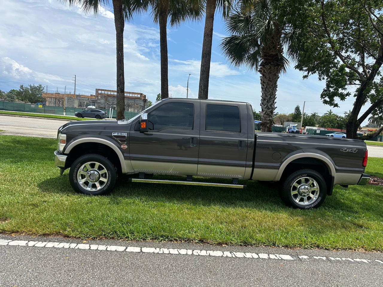 Ford F-250 SD XLT Crew Cab Long Bed 4WD 2009