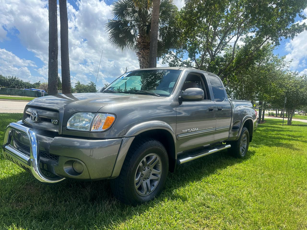 Toyota Tundra Limited Access Cab 2WD 2004