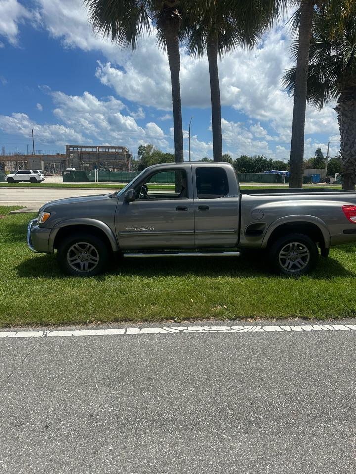 Toyota Tundra Limited Access Cab 2WD 2004