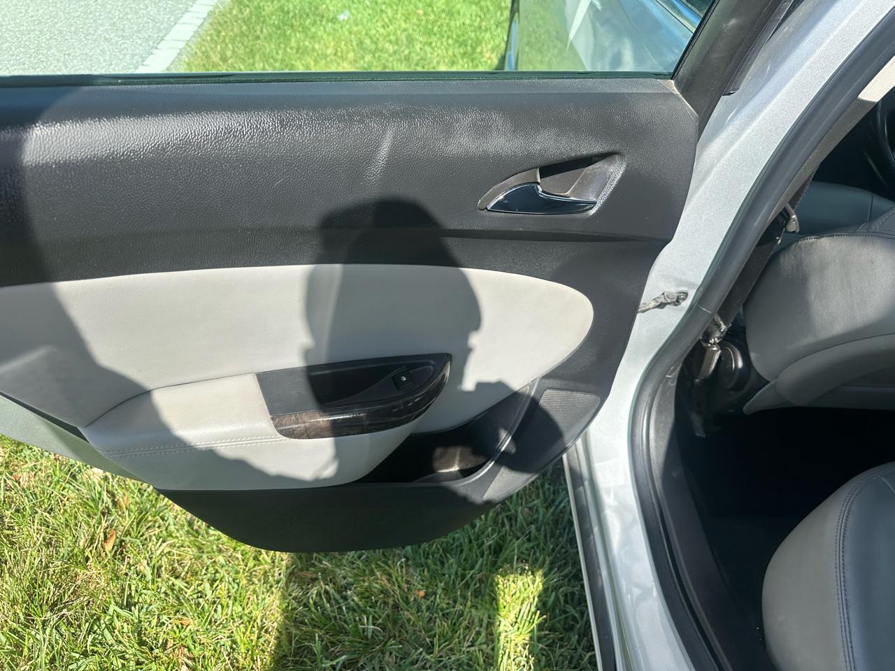 Buick Verano Base 2013