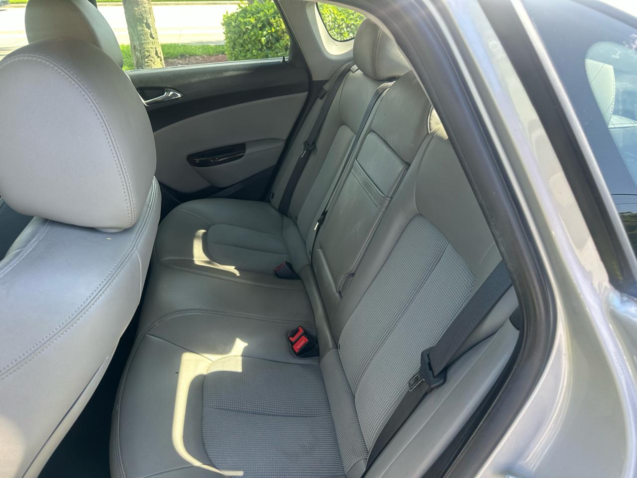 Buick Verano Base 2013