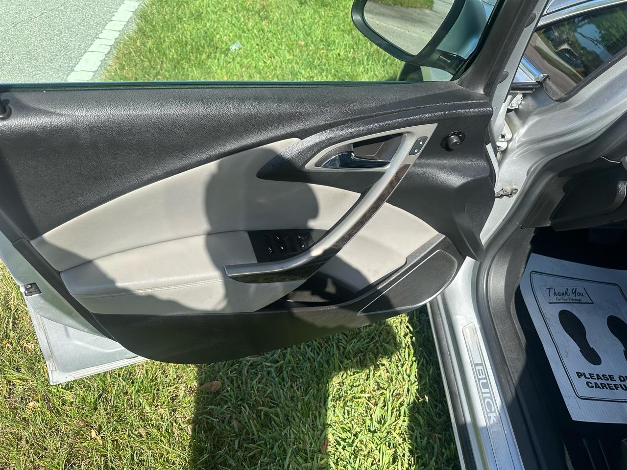 Buick Verano Base 2013