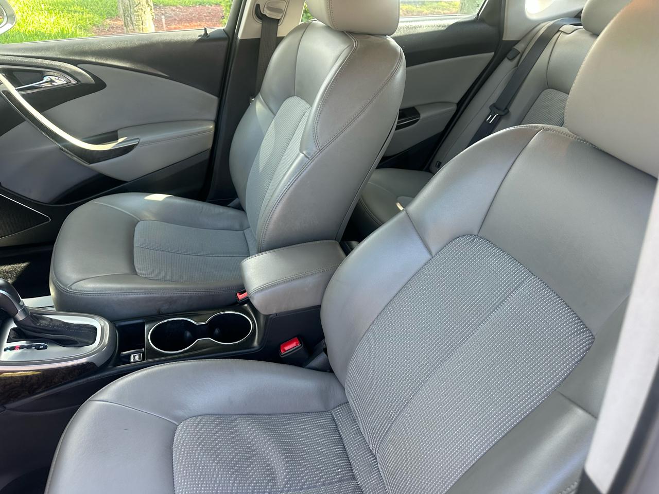 Buick Verano Base 2013