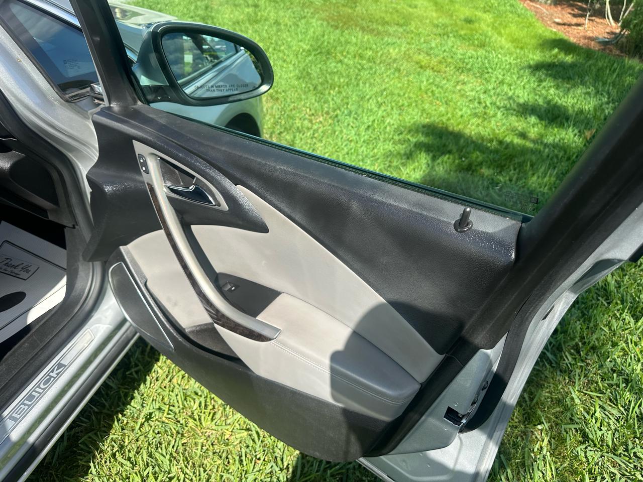 Buick Verano Base 2013