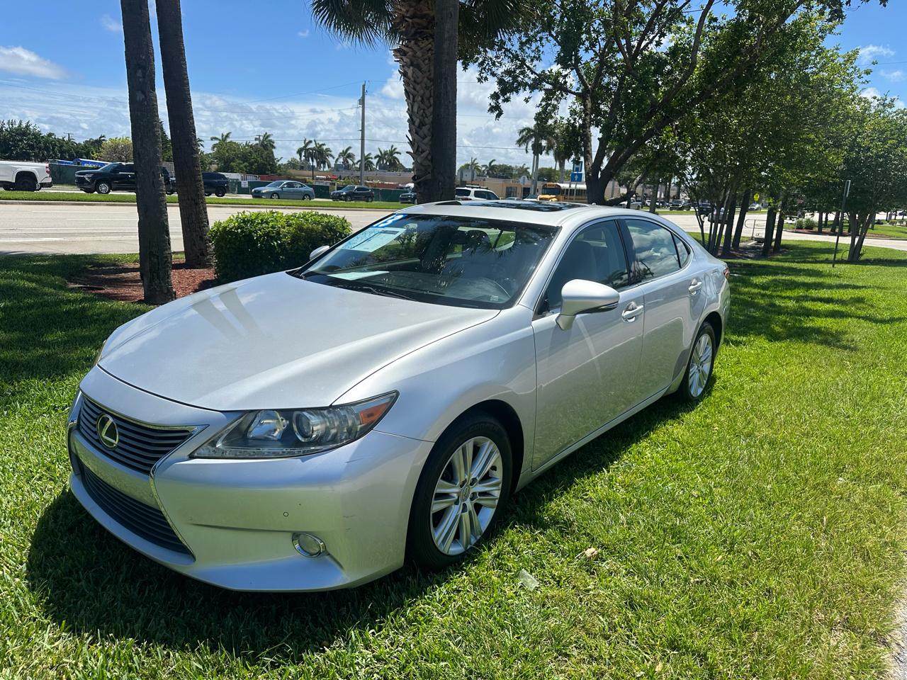 Lexus ES 350 Sedan 2013