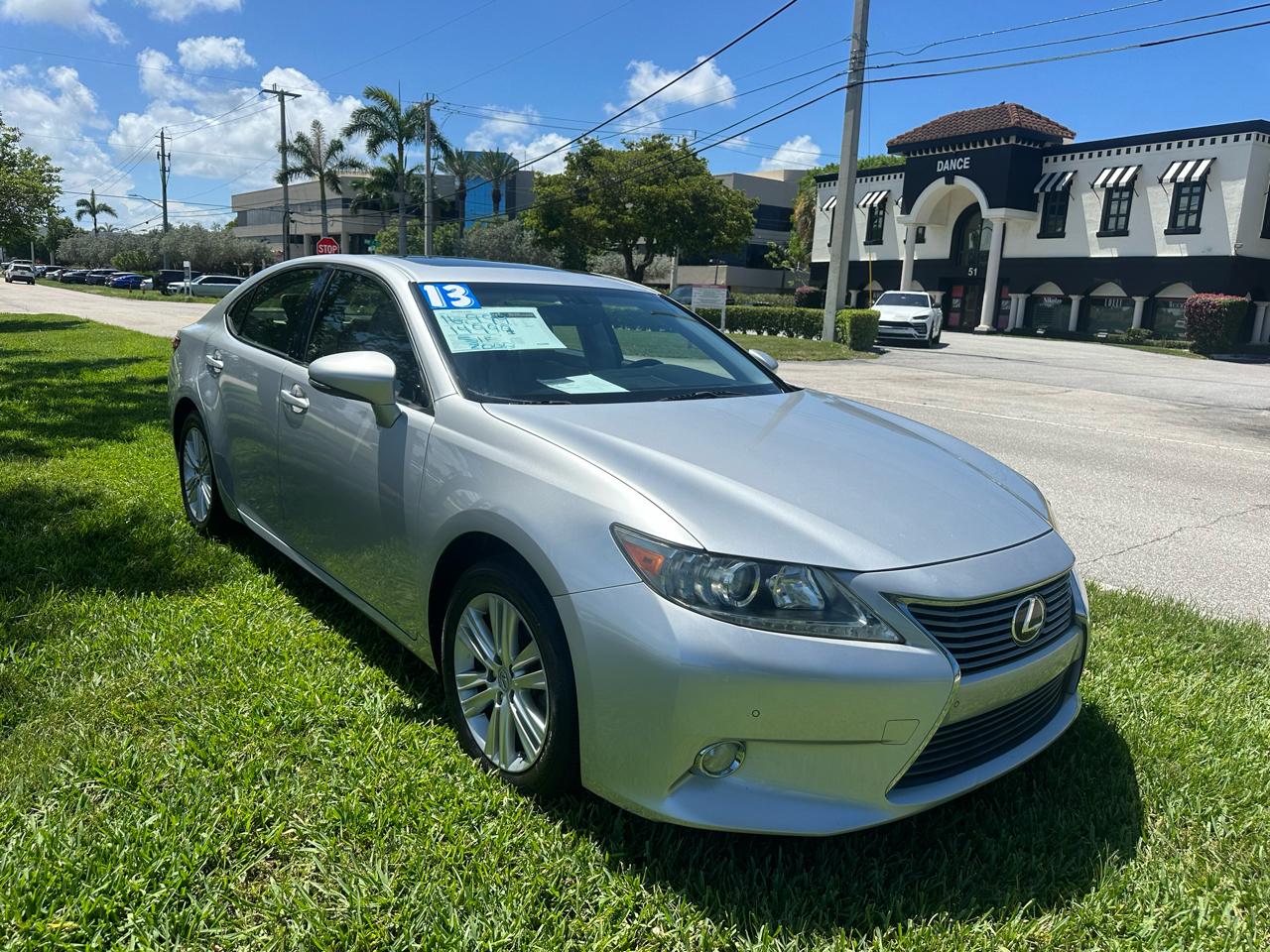 Lexus ES 350 Sedan 2013