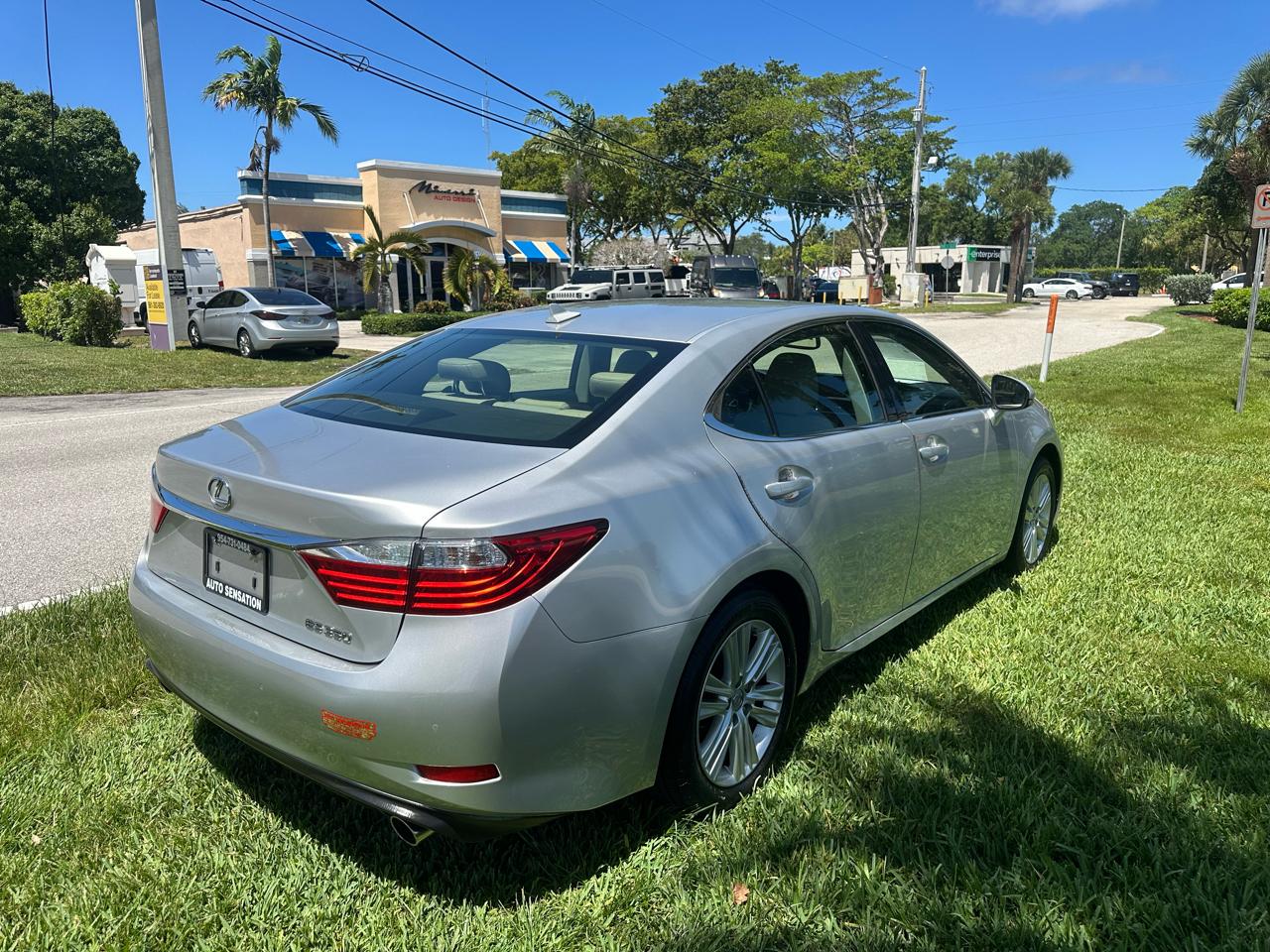 Lexus ES 350 Sedan 2013
