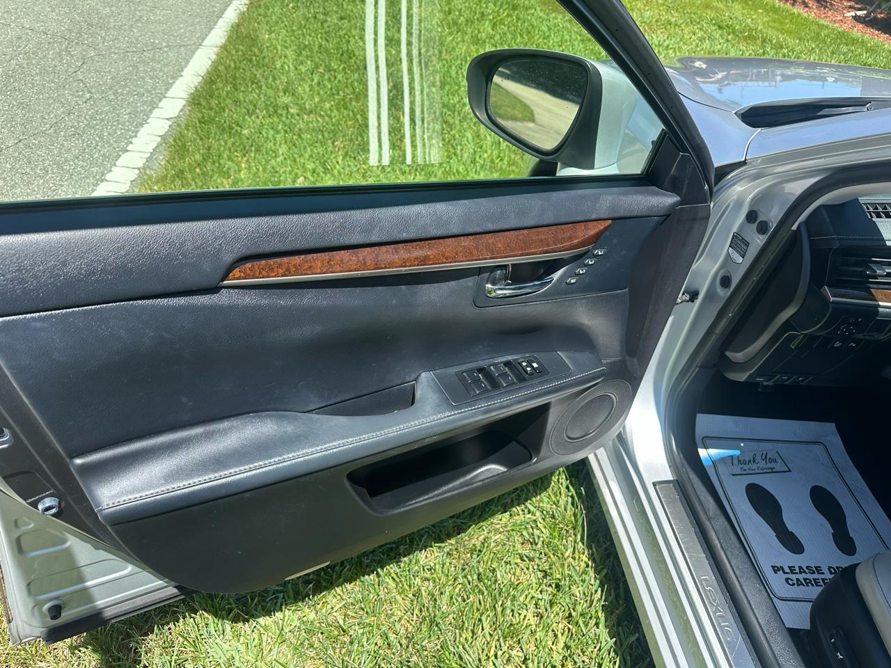 Lexus ES 350 Sedan 2013