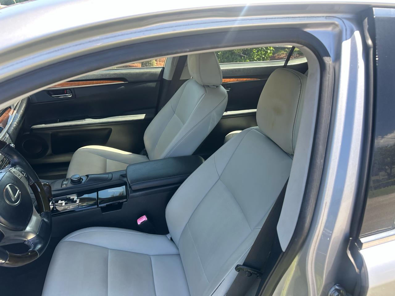 Lexus ES 350 Sedan 2013