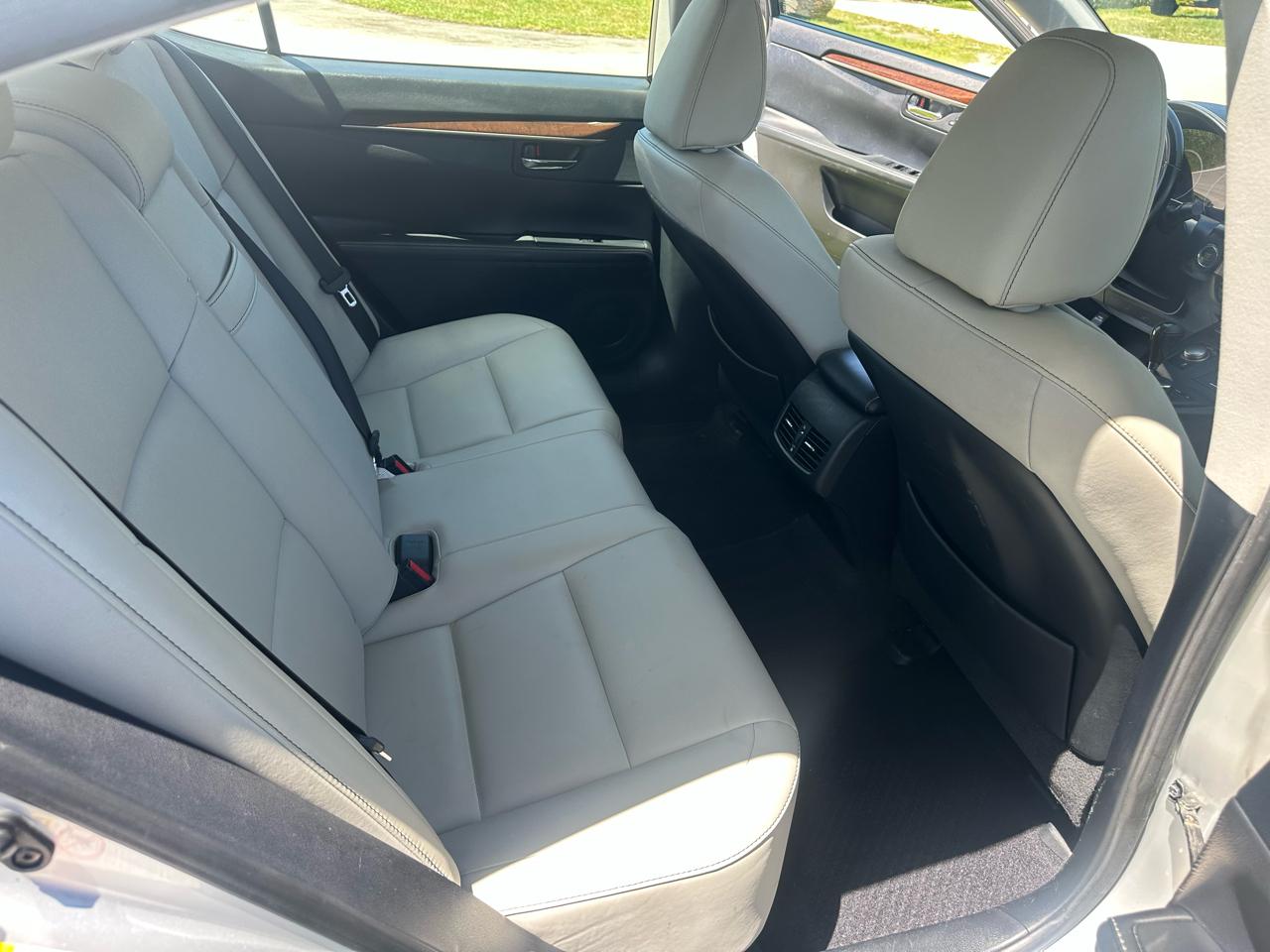 Lexus ES 350 Sedan 2013