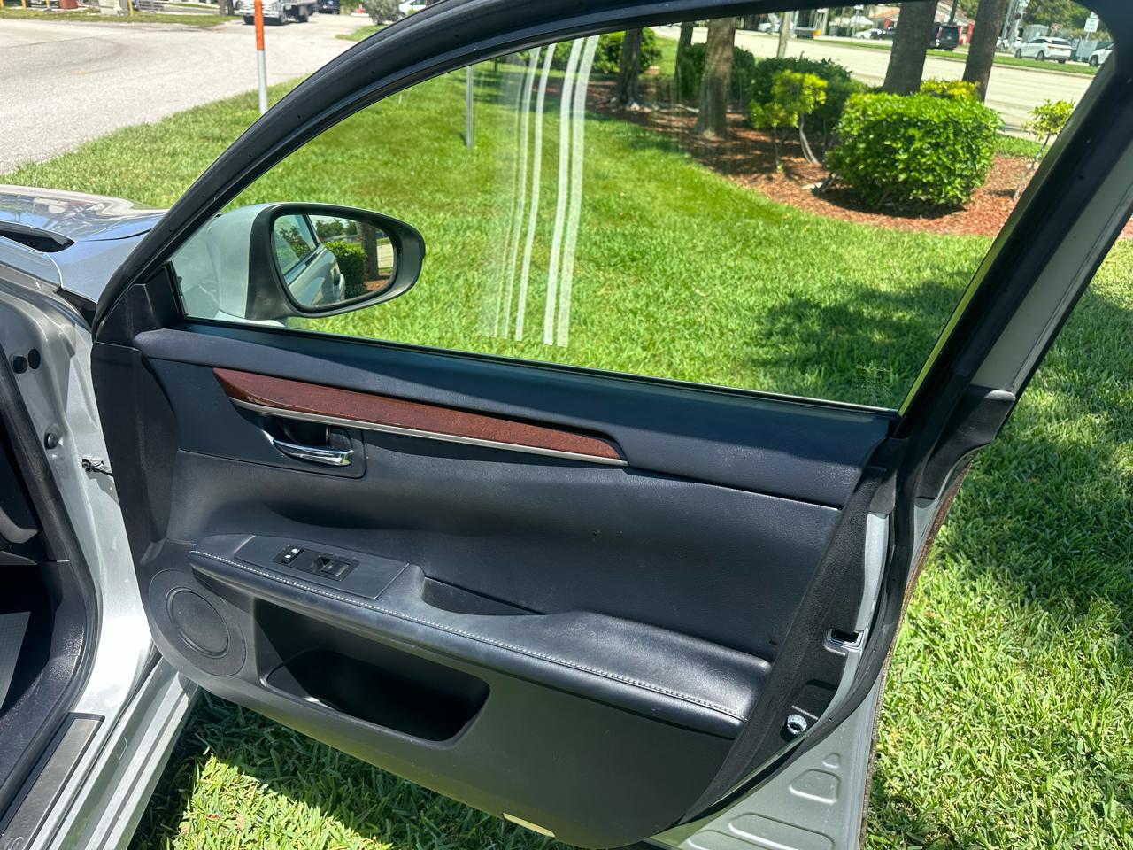 Lexus ES 350 Sedan 2013