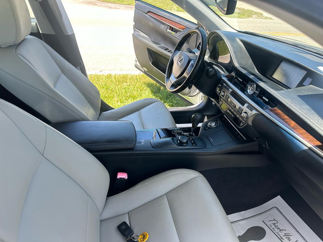 Lexus ES 350 Sedan 2013