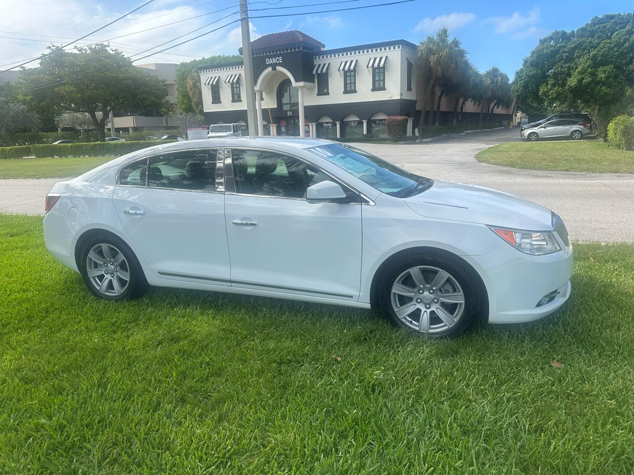 Buick LaCrosse CXL FWD 2010