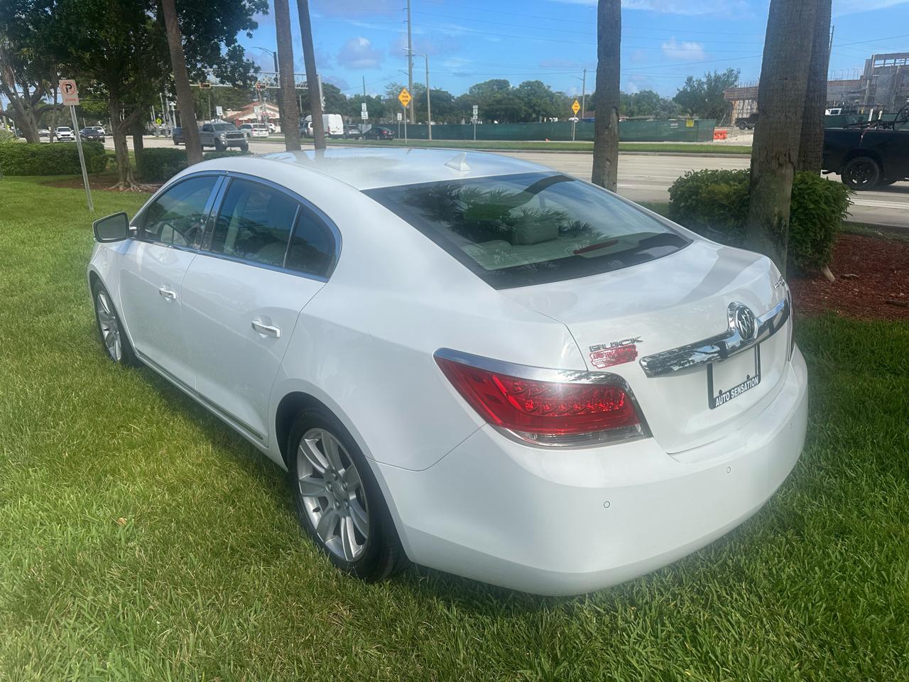 Buick LaCrosse CXL FWD 2010