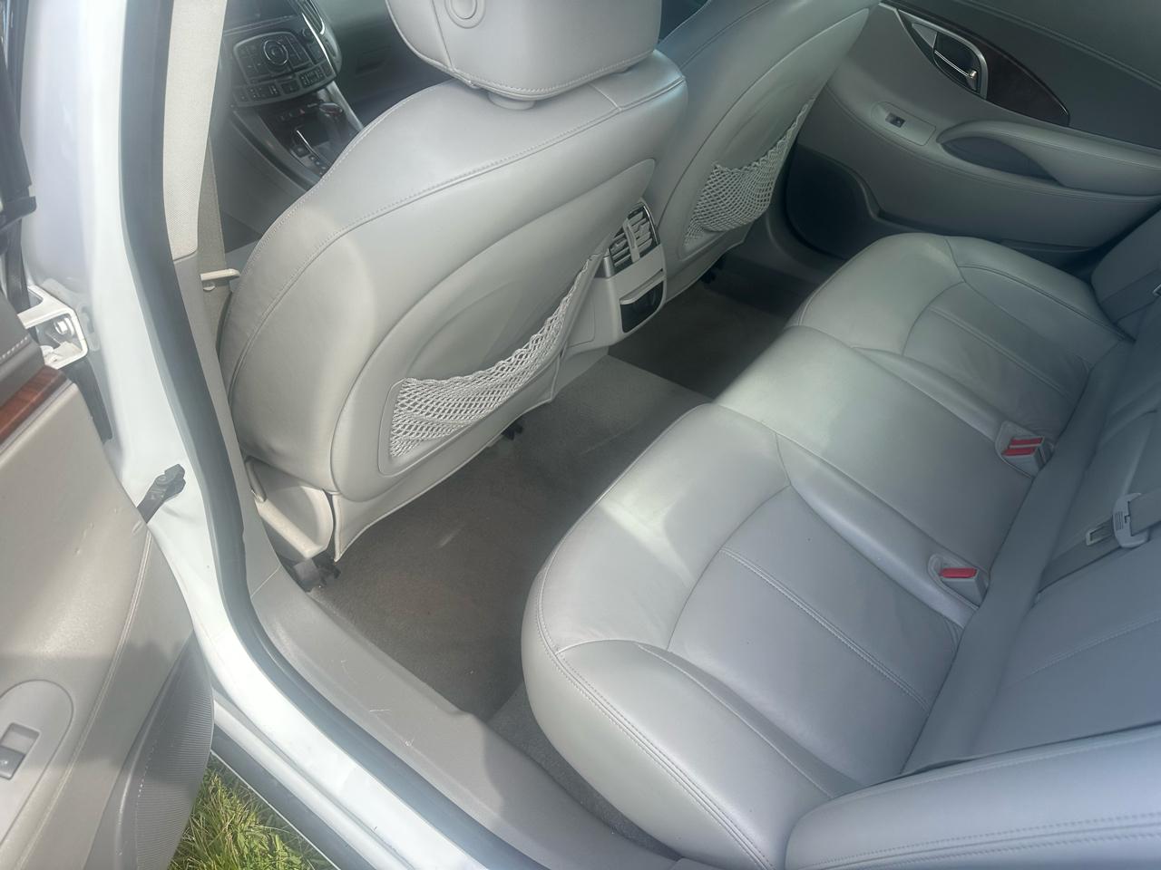 Buick LaCrosse CXL FWD 2010