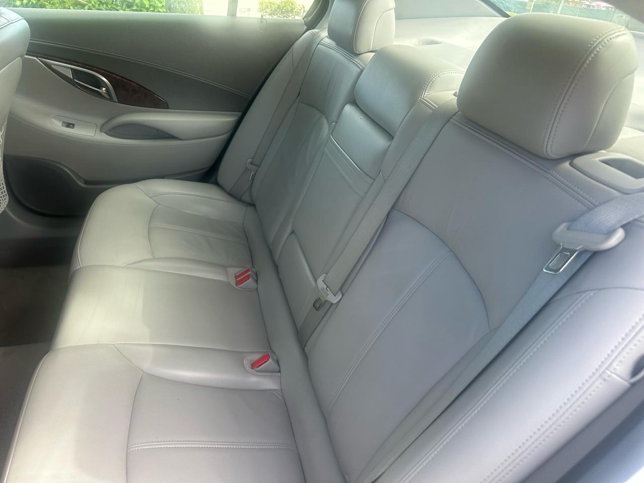 Buick LaCrosse CXL FWD 2010