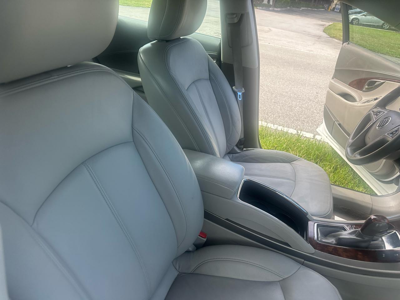 Buick LaCrosse CXL FWD 2010