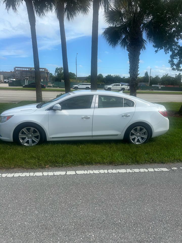 Buick LaCrosse CXL FWD 2010