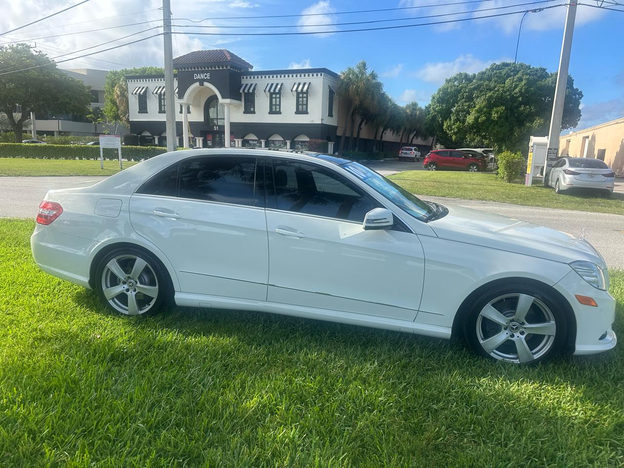 Mercedes-Benz E-Class E350 Sedan 2010