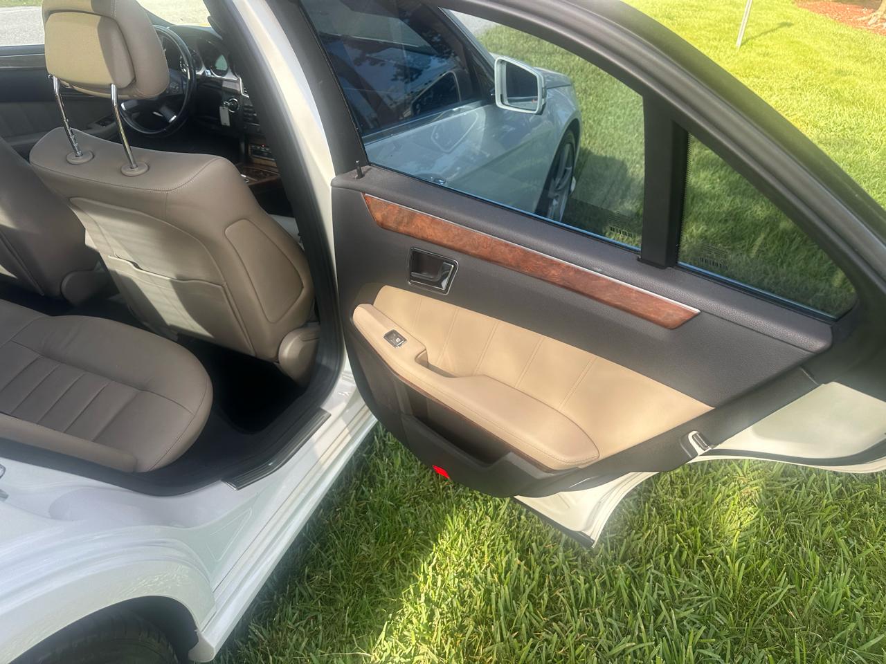 Mercedes-Benz E-Class E350 Sedan 2010