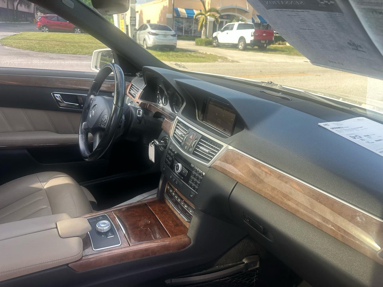 Mercedes-Benz E-Class E350 Sedan 2010