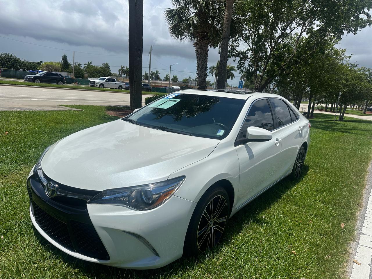 Toyota Camry XLE 2016