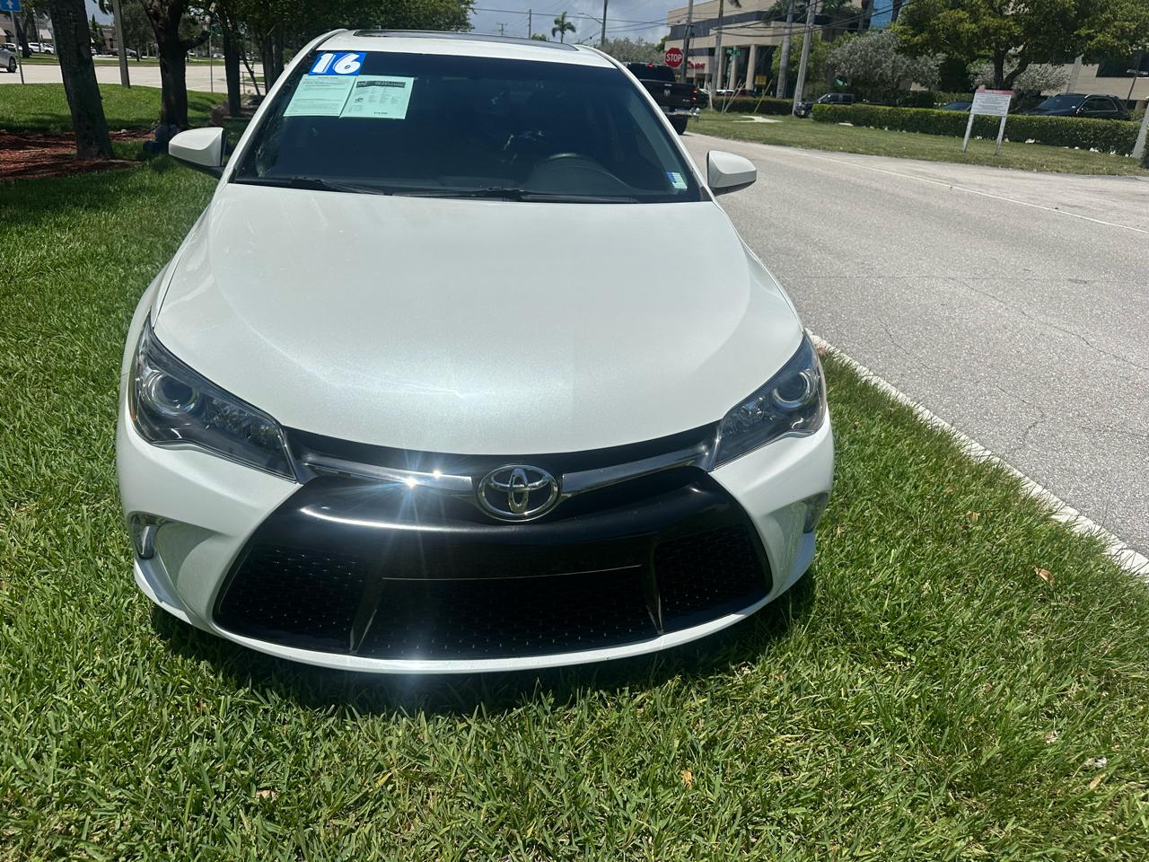 Toyota Camry XLE 2016