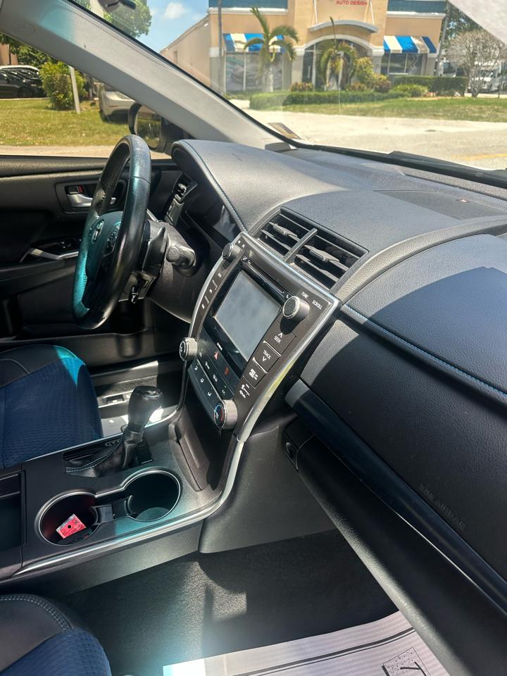 Toyota Camry XLE 2016