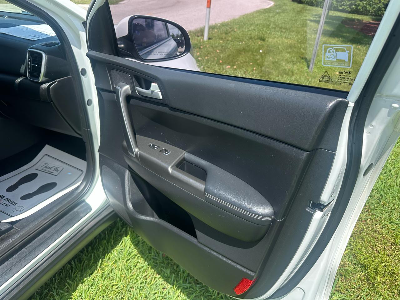 Kia Sportage LX FWD 2020