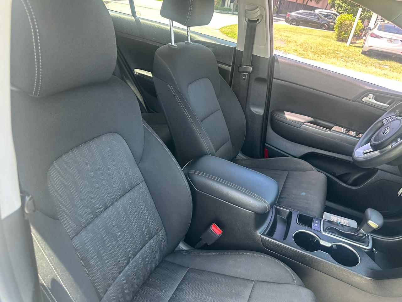 Kia Sportage LX FWD 2020