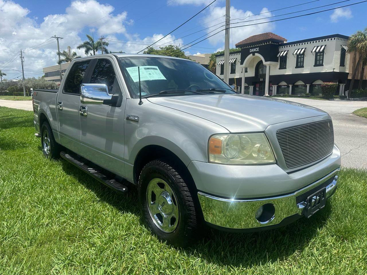 Ford F-150 2WD Supercab 163" XLT 2006