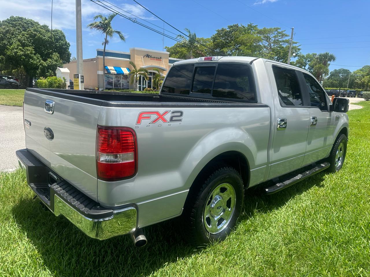Ford F-150 2WD Supercab 163" XLT 2006